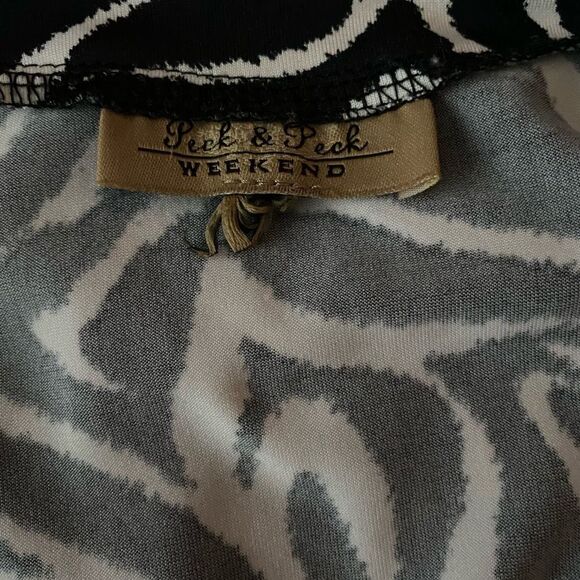 Peck & Peck Black White Ruched V-Neck Top | Slip-On Style | Approx Sz M - Picture 9 of 11